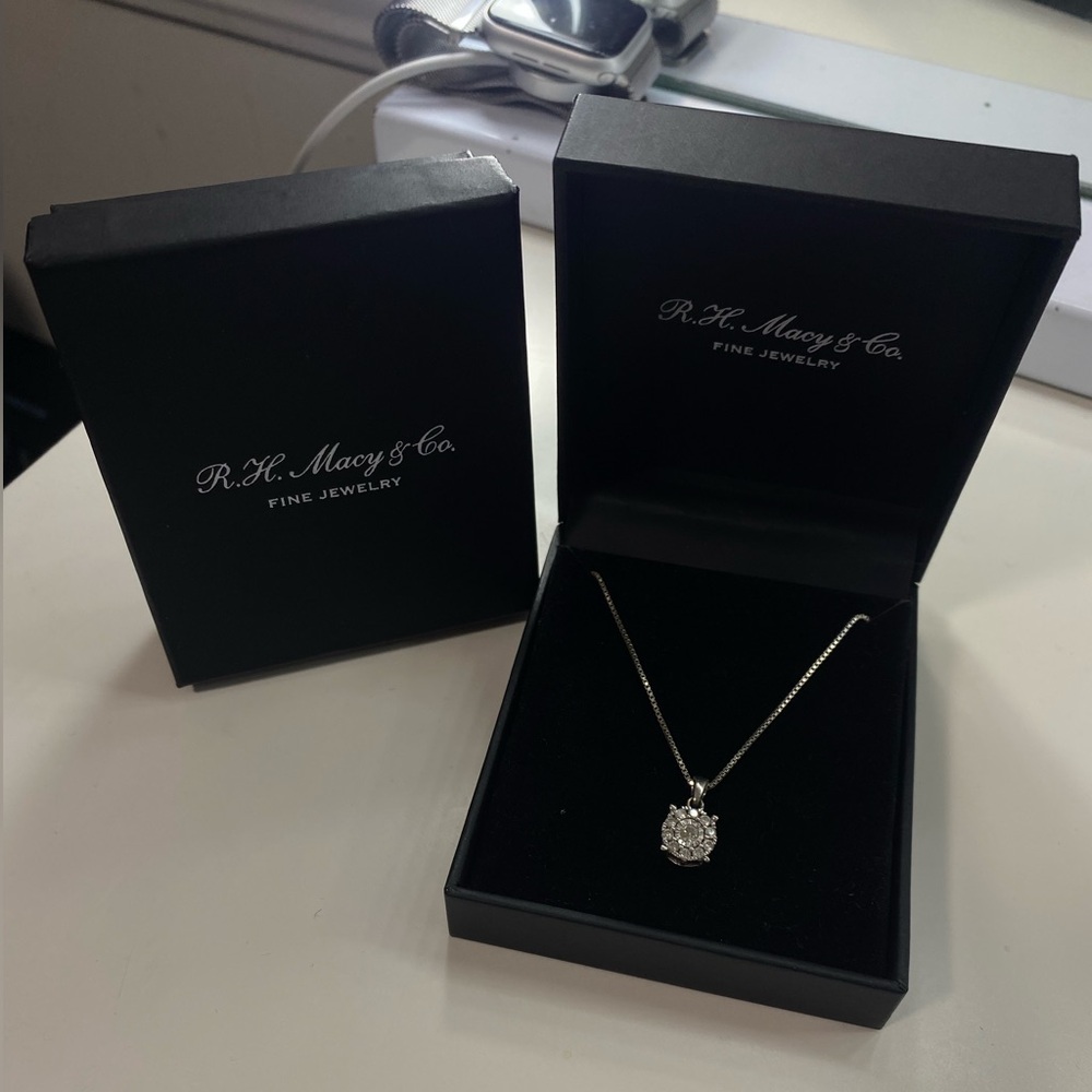 MACY & Co diamond necklace!